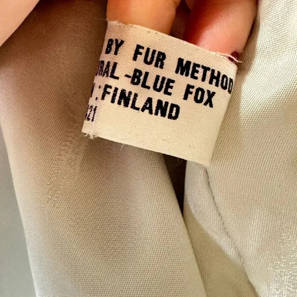 Saga Fox Blue Fox Real Fur Finland Ivory Cream Soft Luxury Glamorous Jacket Sz L - Picture 11 of 11